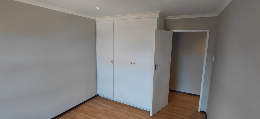 To Let 3 Bedroom Property for Rent in Fish Hoek Western Cape
